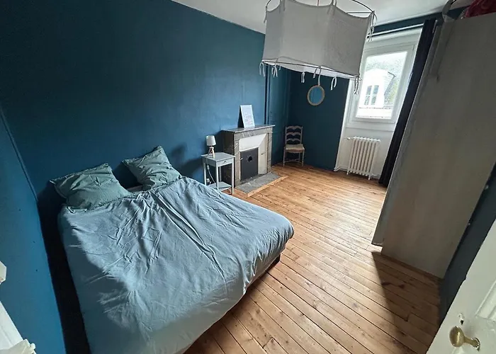 Villa Gem With Garage For Motorsport Fans *