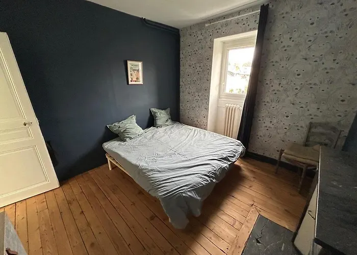 Villa Gem With Garage For Motorsport Fans