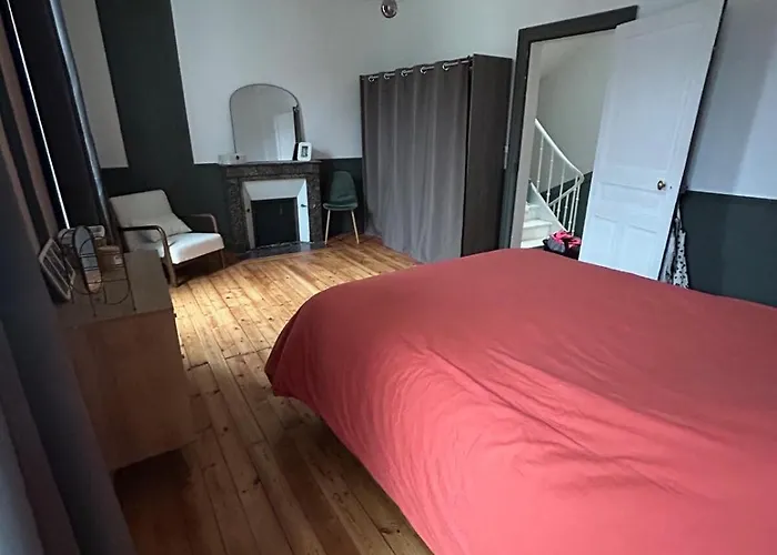 Gem With Garage For Motorsport Fans Le Mans